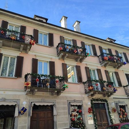 Palazzo Pellanda Apartment Domodossola Exterior foto